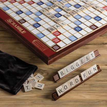 Scrabble Giant Deluxe Edition – Close Up View