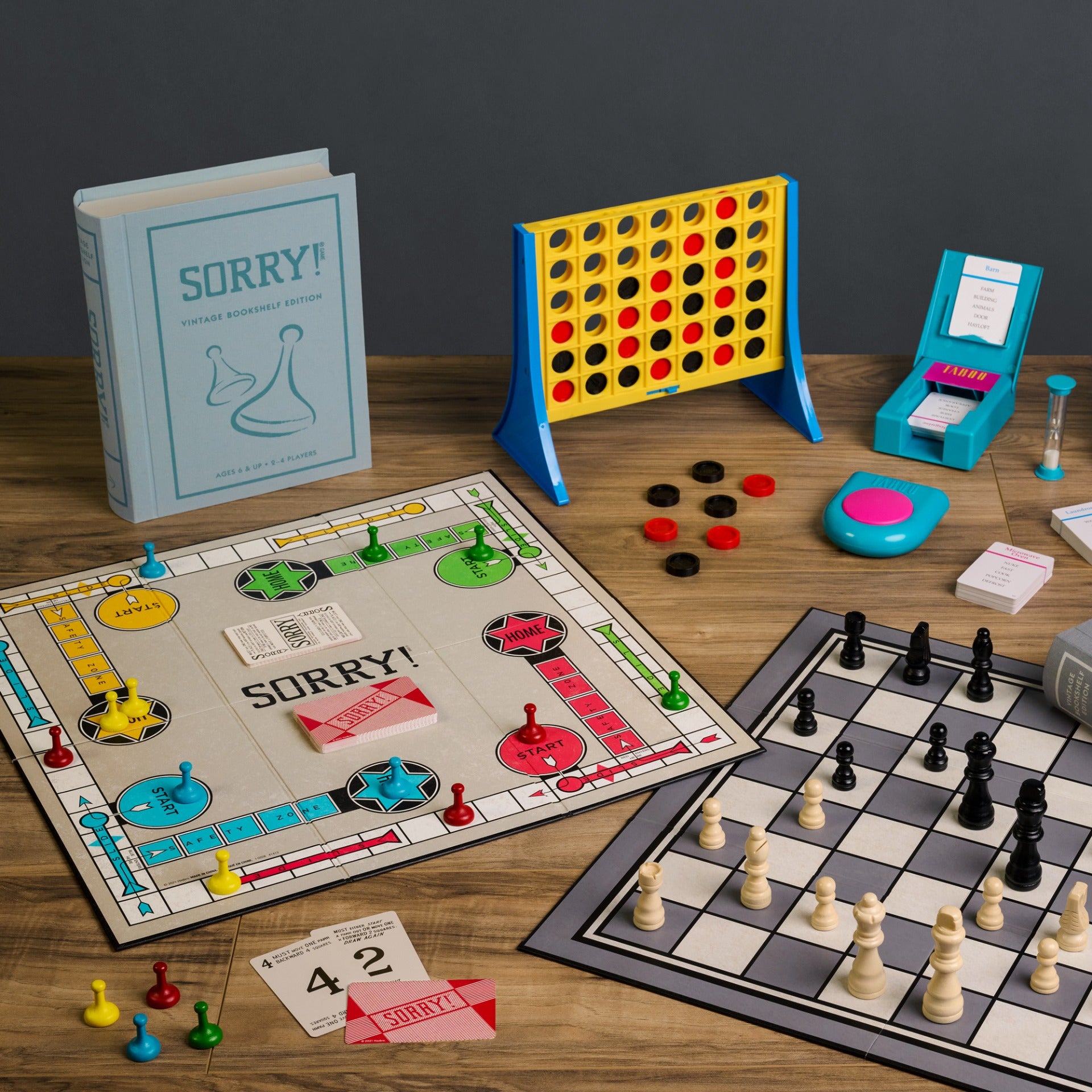 Vintage Bookshelf Collection – Sorry, Connect Four