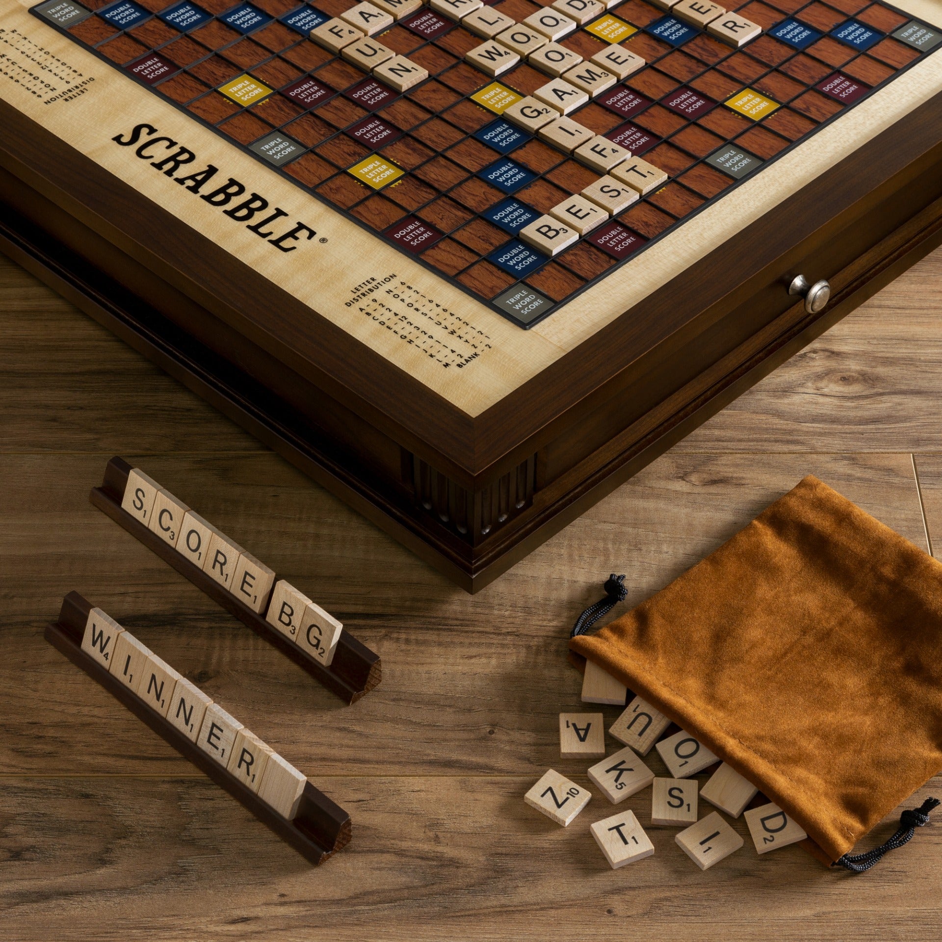 Scrabble Heirloom Edition – Close Up